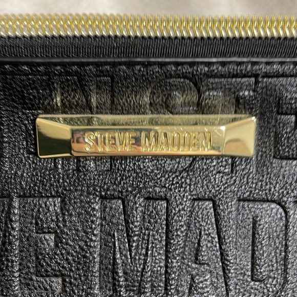 Steve Madden Black Logo Clutch, NWT - Picture 3 of 9